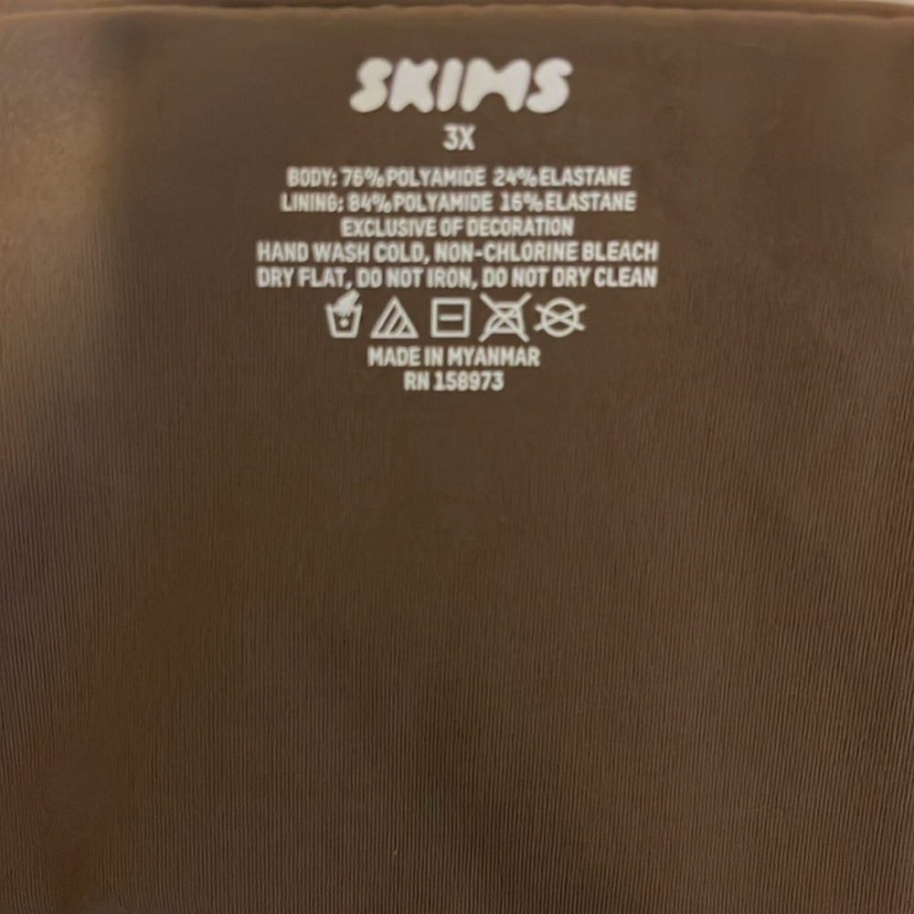 NWT Skims Bandeau Bra new oxide - Picture 4 of 6